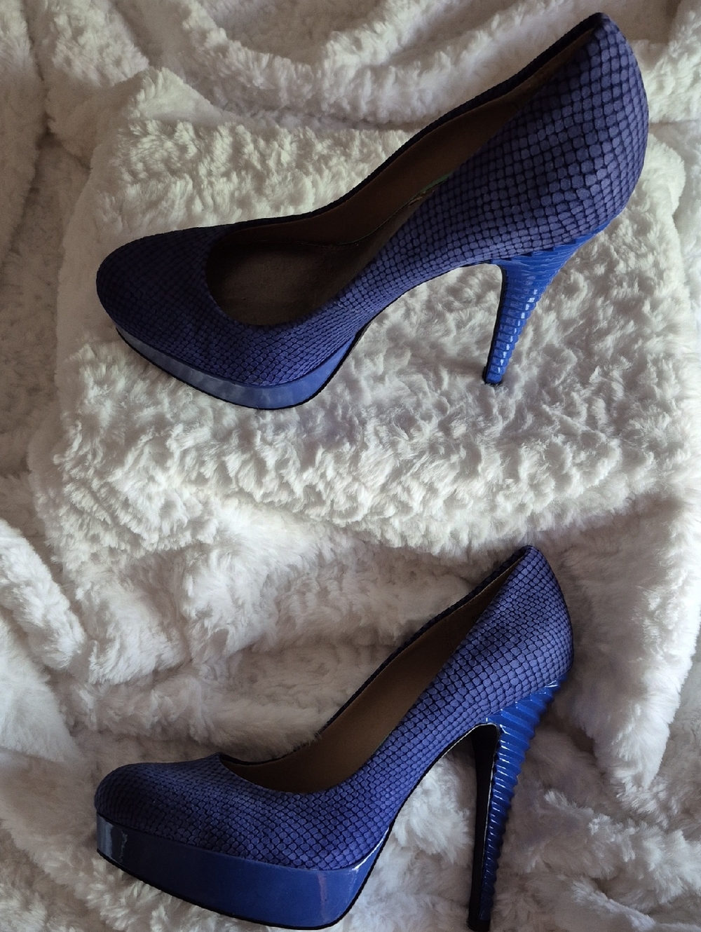 Rachel Roy Blue Textured Platform with Sculptured Heel